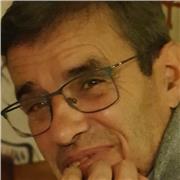Professeur de piano expérimenté, diplômé du Conservatoire Russe de Paris donne cours de piano tous âges tous niveaux